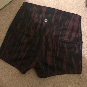 Boogie short full on Luon spandex